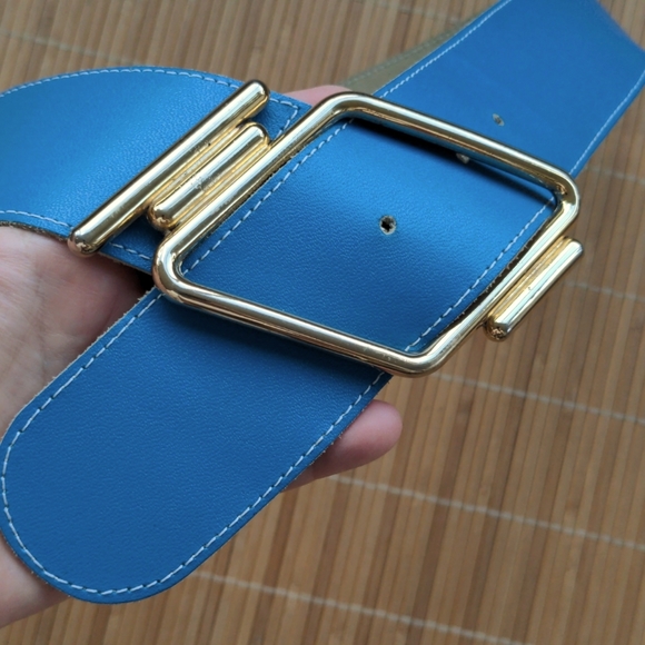 Vintage designer leather belt, made in France, 26"-30" long - Picture 3 of 10